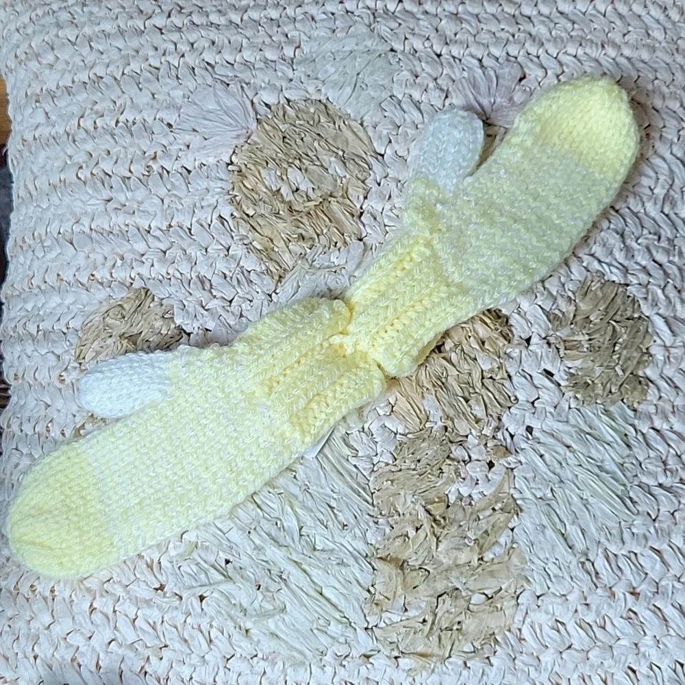Handmade mittens, size 2-4 years
